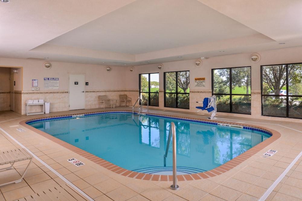 Hampton Inn Йорк Екстер'єр фото