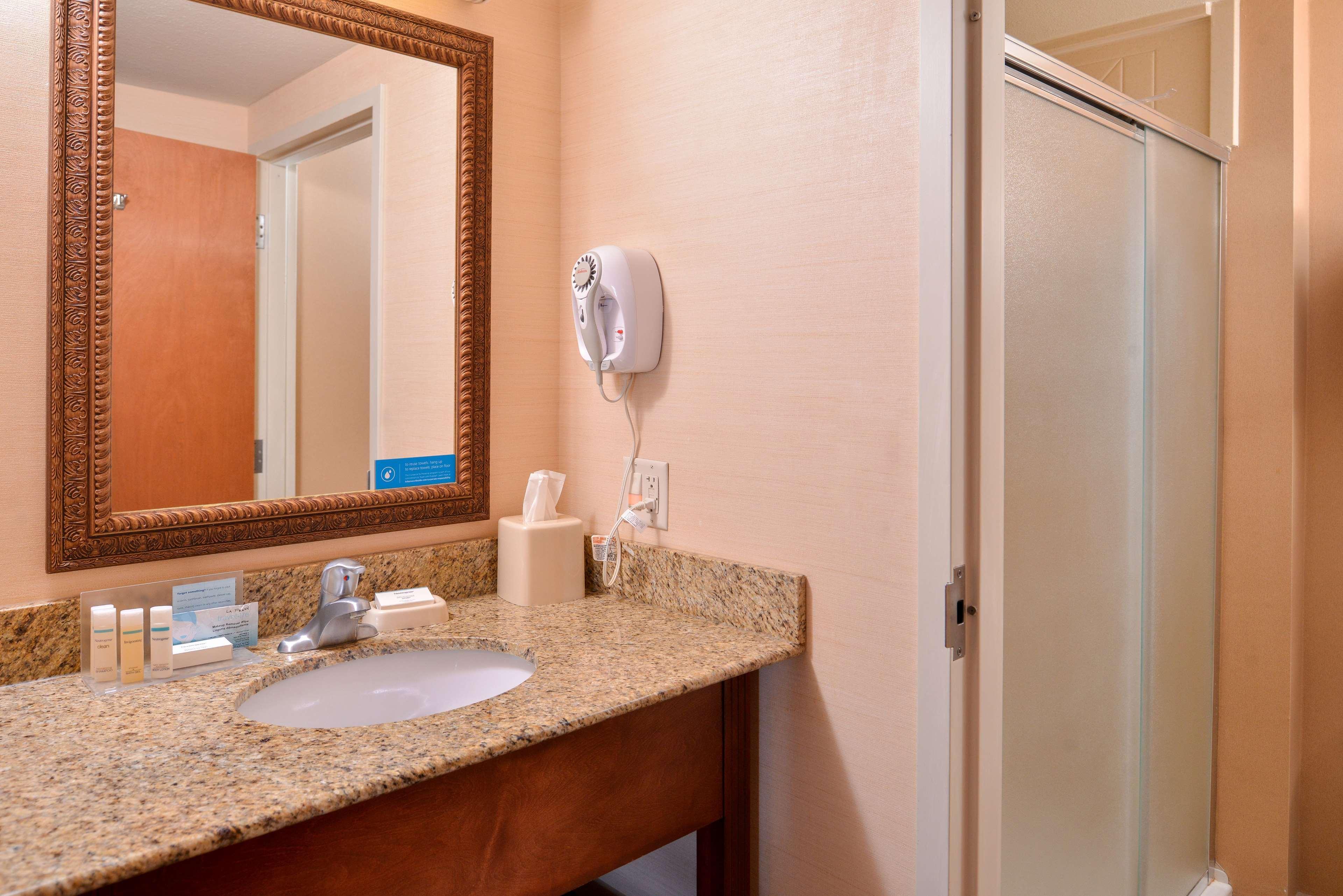 Hampton Inn Йорк Екстер'єр фото